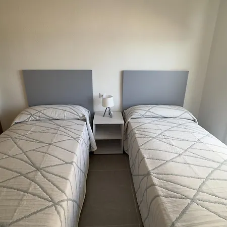 Hawaii V 3b - By Watermelon Apartment *